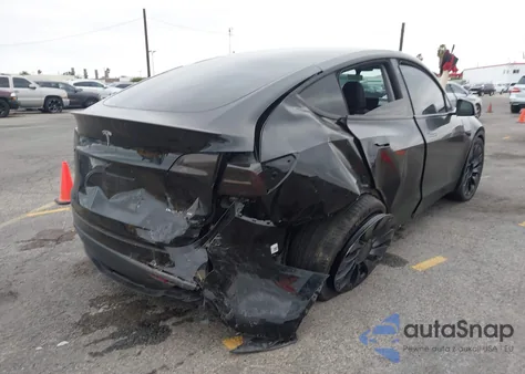 2022 Tesla Model Y Performance Dual Motor All-Wheel Drive from USA, damaged, VIN 7SAYGDEF6NF453649